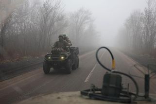 Rusové v Pokrovsku postupují hlemýždím tempem - Novinky